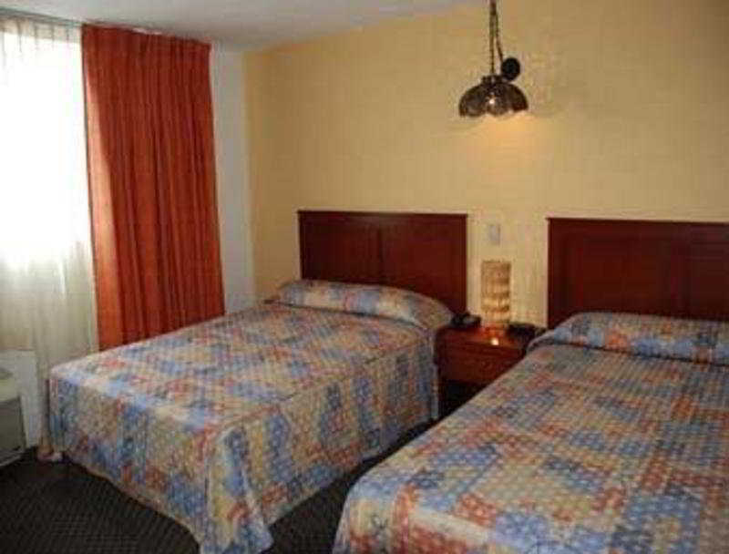 Howard Johnson By Wyndham Morelia Calle Real Pokoj fotografie